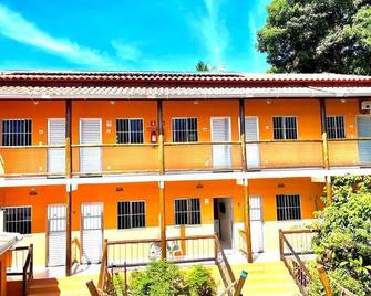 Village enseada do castelo-com carregador de carros eletricos - פראיה דו פורטה - בניין