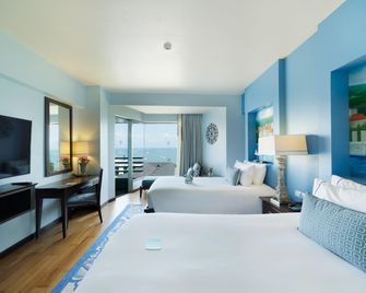 The Bayview Hotel Pattaya - Pattaya - Pool