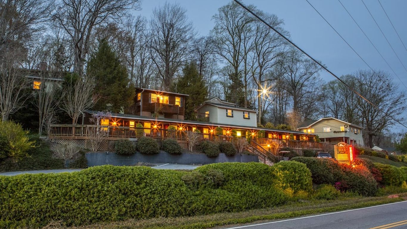 The Chimney Rock Inn & Cottages