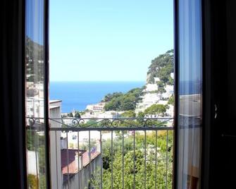 Villa Helios - Capri - Balkon
