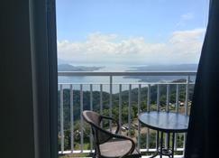 Wind Residences By Smco - Tagaytay - Balkon