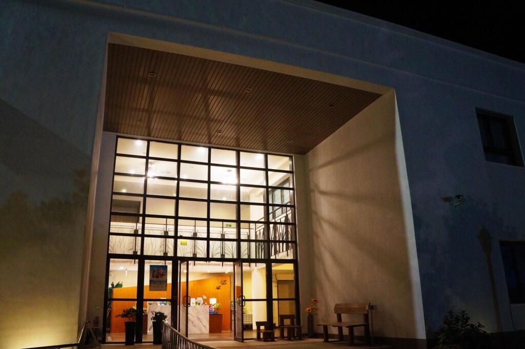 فيلز هوتل كينتنج