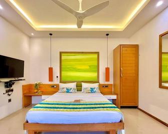 Beach Paradise Miramar Goa - Panaji - Slaapkamer