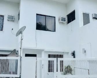 Ocean View Paradise in Puerto Galera - Puerto Galera - Edificio