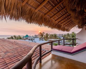 Hotel Rockaway - פוארטו אסקונדידו - מרפסת