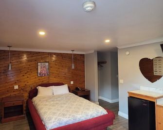 Motor Court Motel - London