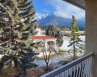 Fairmont Mountain View Villas - Fairmont Hot Springs - Balcony
