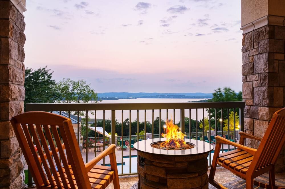 شاتو أون ذا ليك ريزورت سبا آند كونفنشن سنتر - برانسون - شرفة