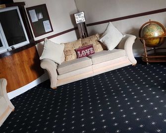 Lso Guest House - Dumfries - Living room