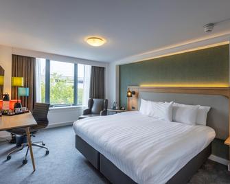 Holiday Inn Milton Keynes - Central By IHG - מילטון קיינס - חדר שינה