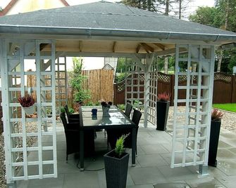 Vacation apartment Heideschwedin - Eschede - Patio