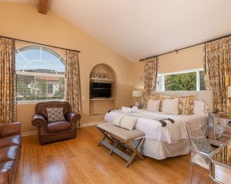 Resort-Style Escape | Saltwater Pool & Spa! - Santa Barbara - Schlafzimmer