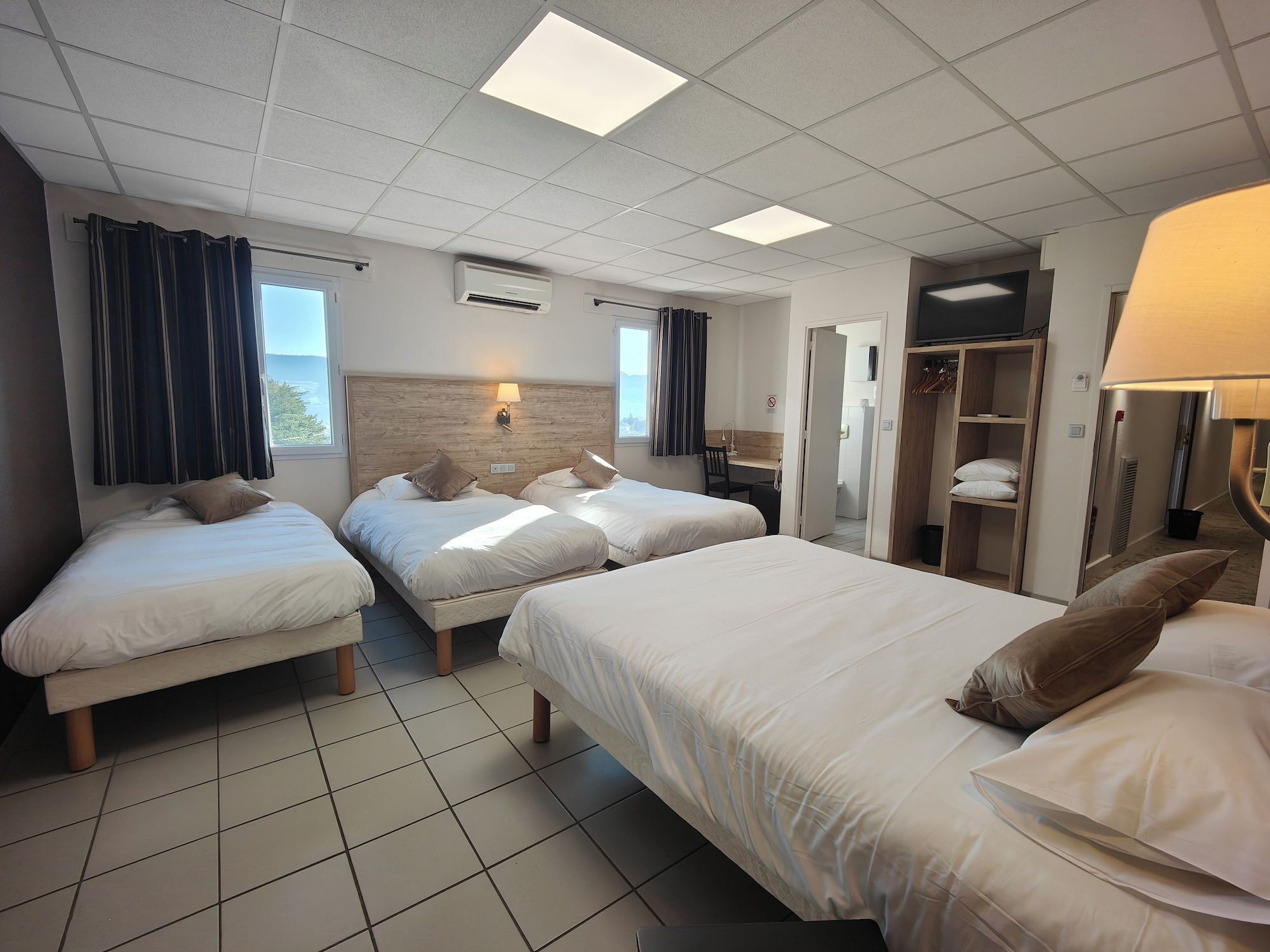 Cit'Hotel Restaurant Bowling de Millau - Millau - Habitación