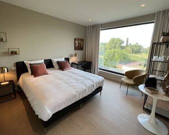 Tuss - הרלבק - חדר שינה