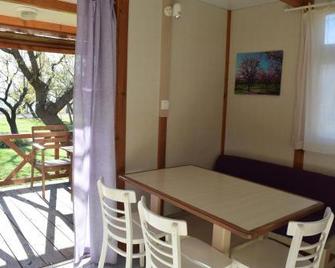 Camping Castillo de Loarre - Loarre - Dining room
