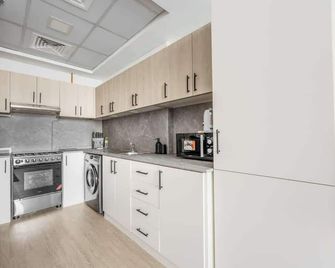 StayShort - Peaceful Studio Apartment at Frankfurt Tower in Sports City - Dubaï - Cuisine