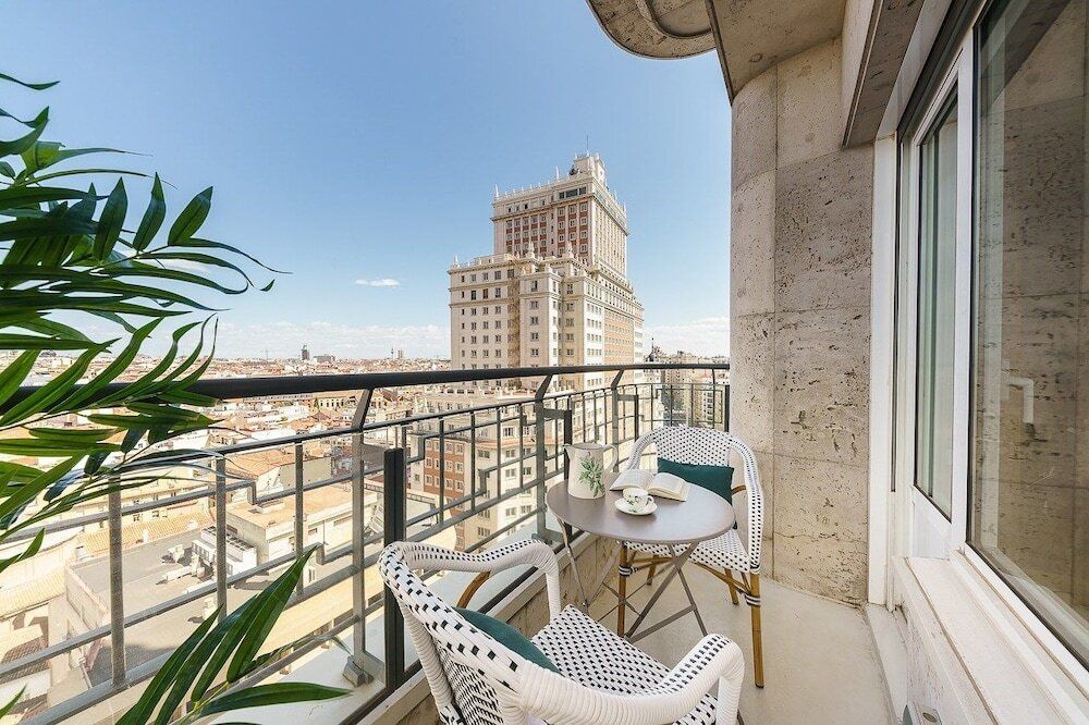 Home Club Torre Madrid - מדריד - מרפסת