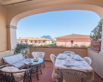 I Fari D220 600Mt From The Beach - Porto San Paolo - Balcon