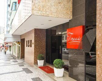 Trevi Hotel e Business - Curitiba - Toà nhà