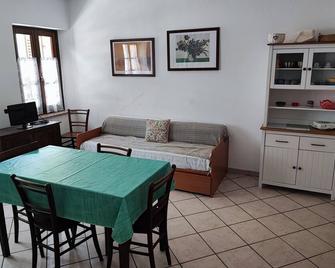 Accommodation in Valle Maira - Macra or Maira - Stroppo - Dining room