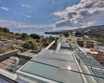 Beach Walk Luxury Suites - Agios Nikolaos - Balcony