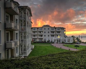 Hotel Bernstein - Ostseebad Sellin - Building