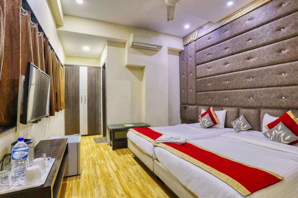 ذا أشوكا هوتل - اندور - غرفة نوم