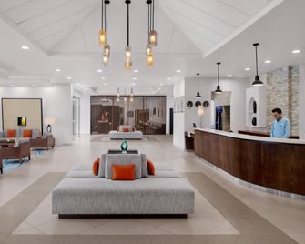 Holiday Inn Express Dubai - Safa Park By IHG - Dubai - Lobby