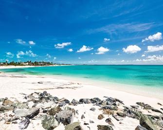 Modern Cottage with Chalk Sound Views - Providenciales - Beach