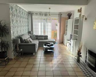 Appartement terrasse Malo à 2 pas de la plage - Dunkerque - Sala de estar