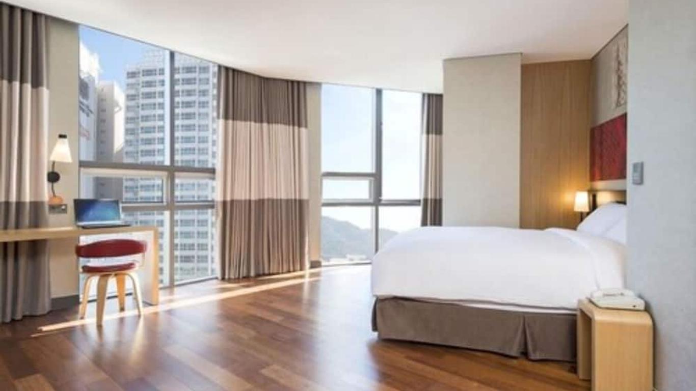 Central Seven Hotel by Kwon Busan Seomyeon