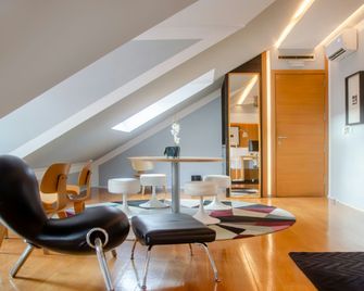 Browns Downtown Hotel - Lisbon - Living room