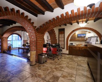Best Western El Cid - Ensenada - Lobby
