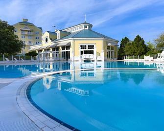 Disney Newport Bay Club - Coupvray - Bazén