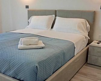 호텔 에델바이스 만토바 - 카스텔 다리오 - 침실