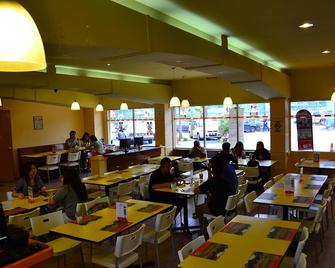 YMCA Kuala Lumpur - קואלה לומפור - מסעדה