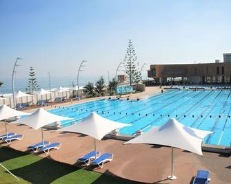 Scarborough Apartment - Scarborough - Pool