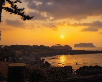 Kensington Resort Seogwipo - Seogwipo - Pemandangan luar