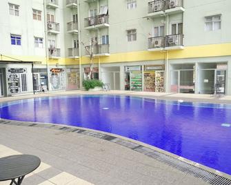 Apartemen The Suites Metro Yudis - Bandung - Basen