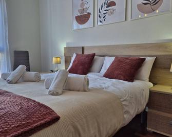 1A138 Apto 2 dormitorios en Gijon - Gijón - Bedroom