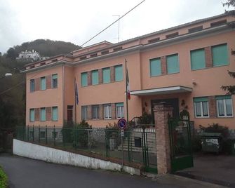 La fontana de li Papi - Cava de' Tirreni - Gebäude