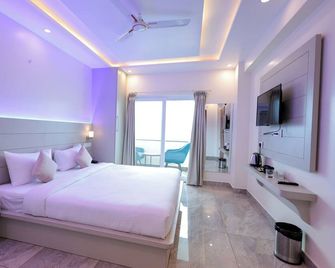 Green Hills Hotel - Pithorāgarh - Bedroom