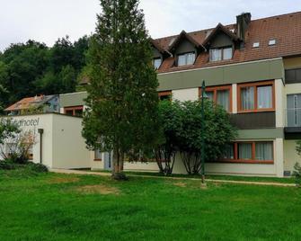 Landhotel Reckenberg - Oberried - Будівля