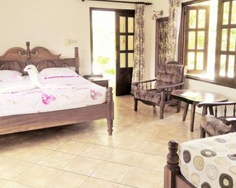 Beryl Guesthouse - Koko Room, near village, Anse Severe 5mn by bike - La Digue Island - Habitación