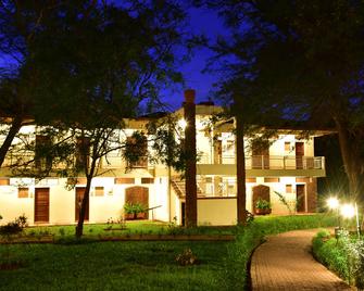 Hunters Lodge - Kibwezi - Building