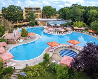 Les Magnolias Hotel - Primorsko - Piscina