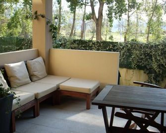 Marina Nova - Cedeira - Patio