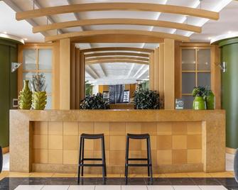 B&b Hotel Cuneo Cristal - Cuneo - Rezeption
