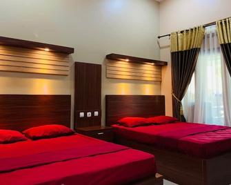 Rivana Hotel - Cijulang - Bedroom