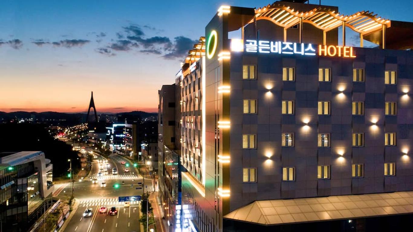 جولدن بيزنس هوتل